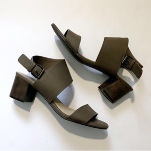 Cato| Tan Heels